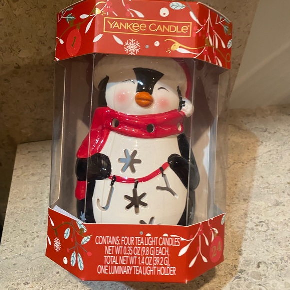 Yankee Candle Ceramic Penguin Candle Holder - Picture 7 of 9